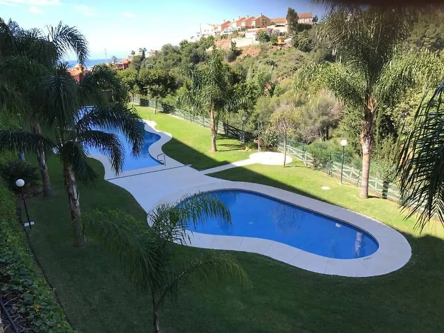 Costa Del Sol Familyholiday, Seaview, 2 Bedroom, Pool Fuengirola Apartament