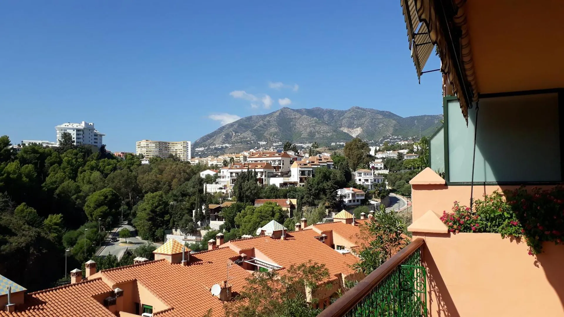 Costa Del Sol Familyholiday, Seaview, 2 Bedroom, Pool Fuengirola